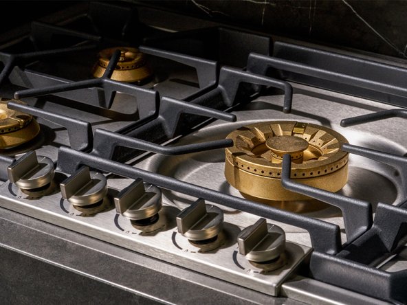 TESORO Stovetop_Detail