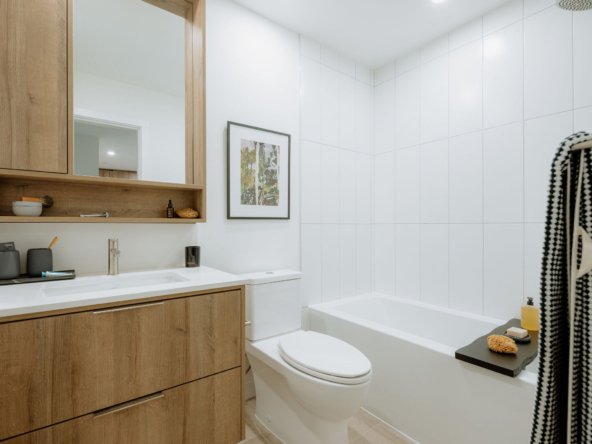 LUPINE-1 Bed _ Bathroom