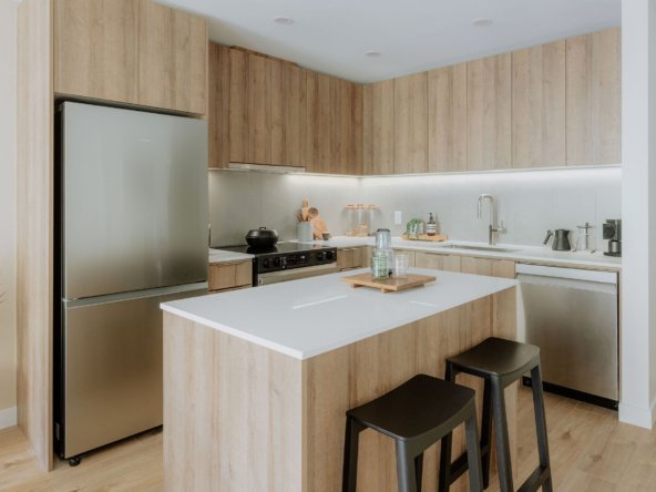LUPINE-1 Bed _ Kitchen