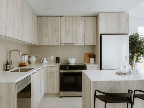 LUPINE-2 Bed _ Kitchen
