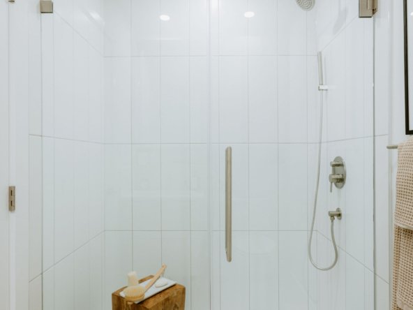 LUPINE-2 Bed _ Shower